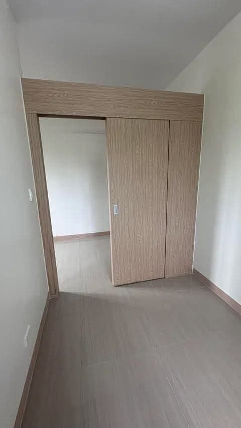 Condo unit for 𝗥𝗘𝗡𝗧 - photo 2