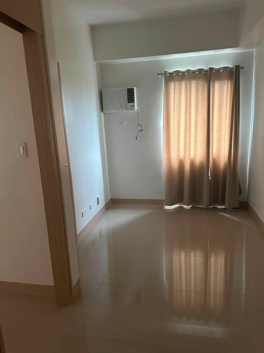 Condo unit for 𝗥𝗘𝗡𝗧 - photo 5