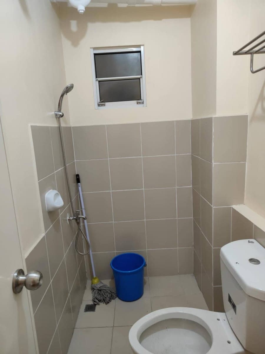 Coho Hermosa pulang lupa dose las piñas 16k rent studio type. - photo 4