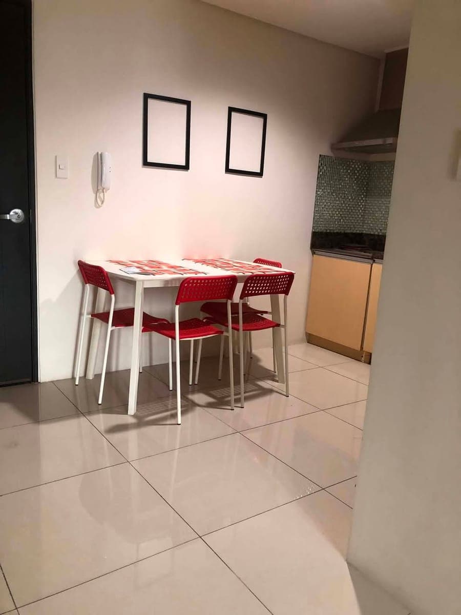 1 Bedroom With Balcony in Parkwest For Rent - photo 4