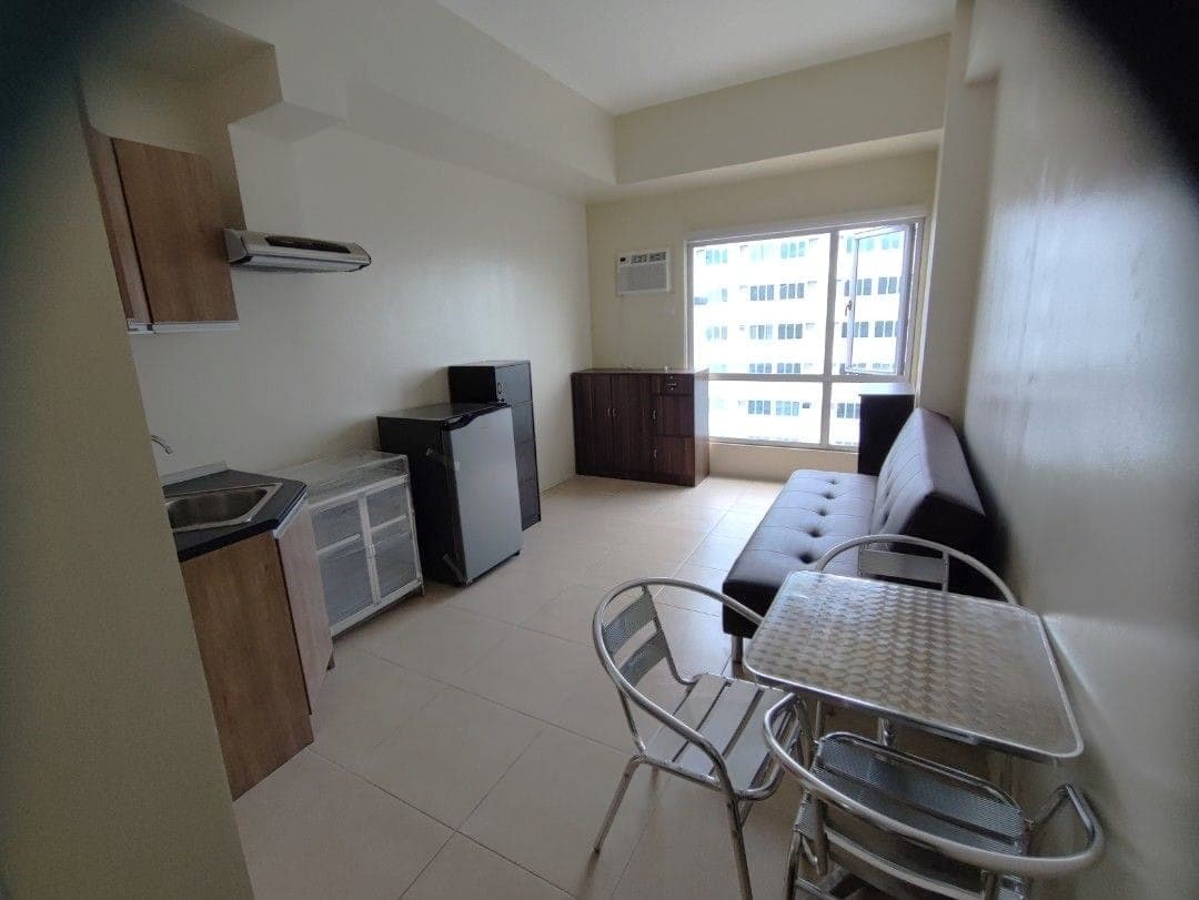 Semi Furnished Studio Condo Unit For Rent - Unit 3612 Tower 3 Avida Towers Vita - photo 2