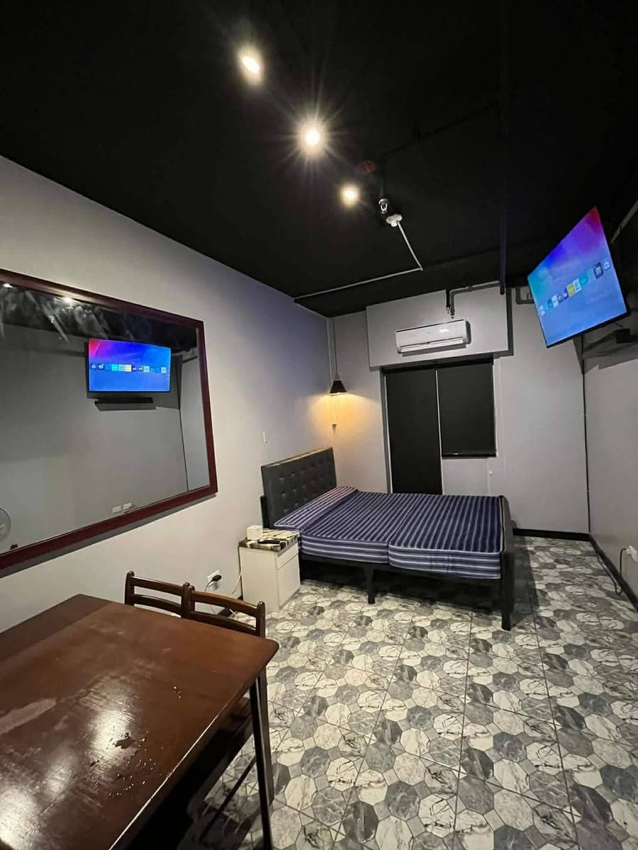 FOR RENT - photo 2