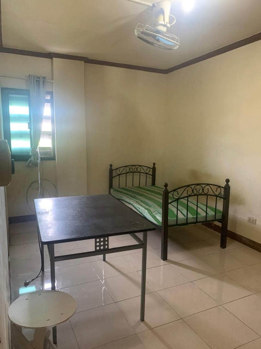 For rent 1 bedroom with 1 toilet and built in cabinets - photo 5