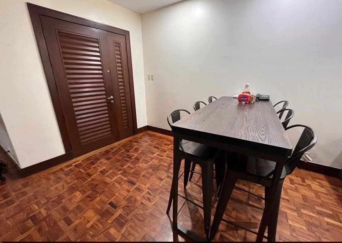 3br Spacious CONDO UNIT FOR RENT near Ayala, Salcedo and Circuit Makati (ER2160) - photo 4