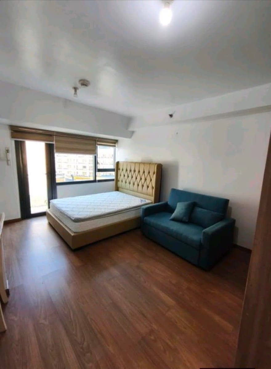 For rent at The Rise Makati City - photo 4