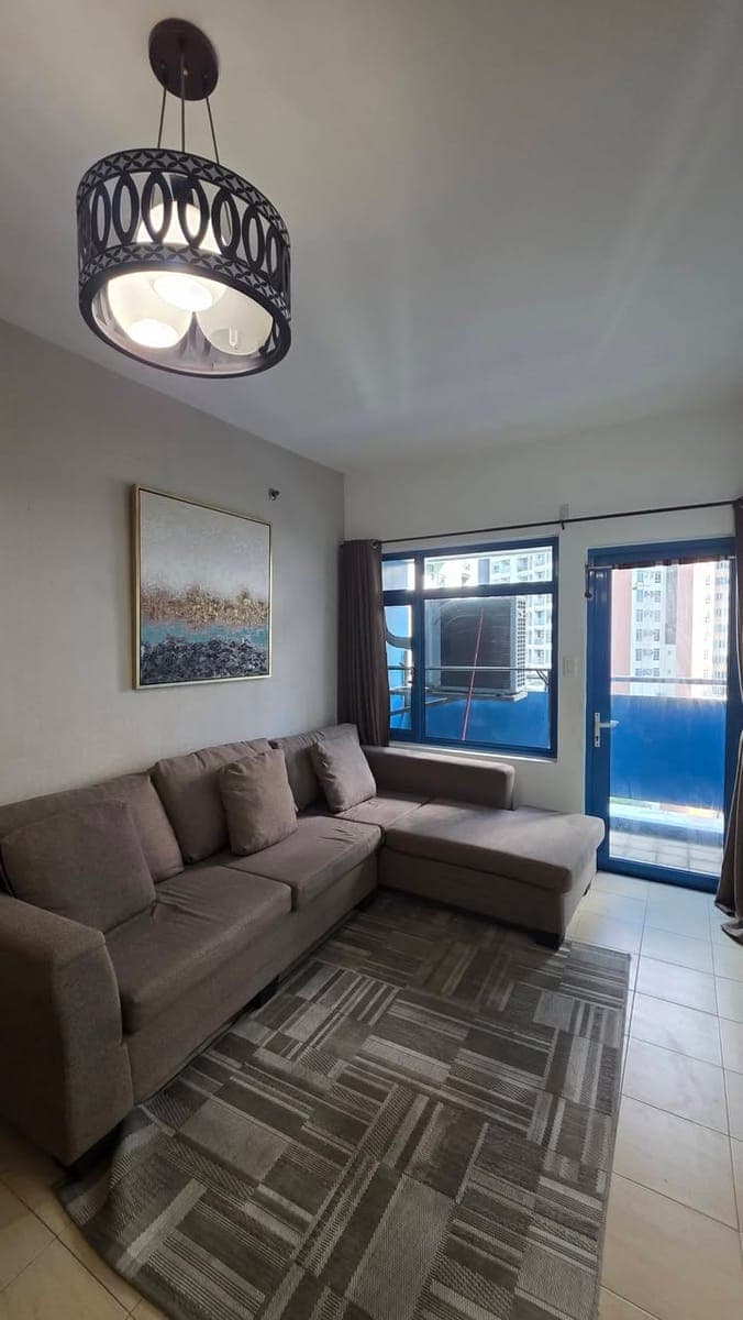 FOR RENT: 2BR 2BA Corner Condo Unit One Pacific Place - photo 3