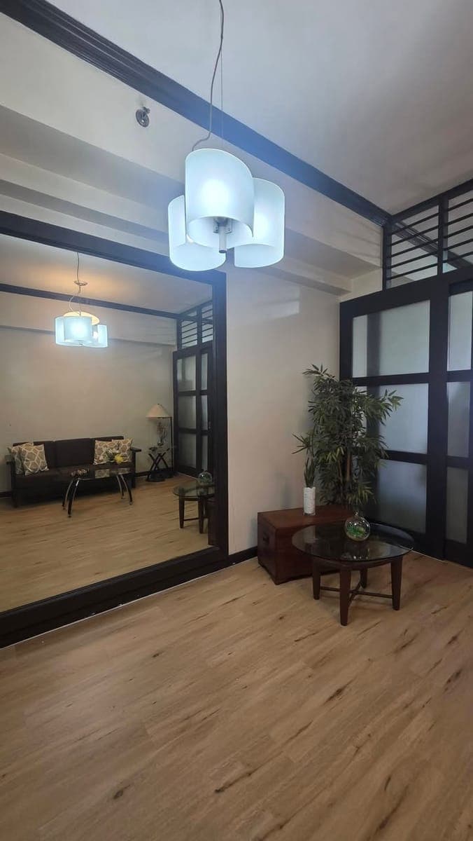 FOR RENT: 1BR Big Cut Condo Unit w/ balcony - photo 4