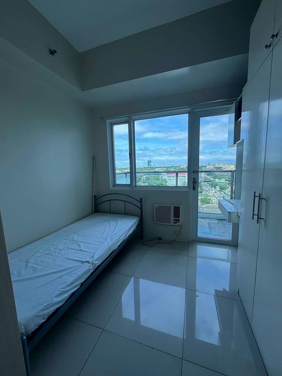 🏢 FOR RENT BERKELEY RESIDENCES - photo 3