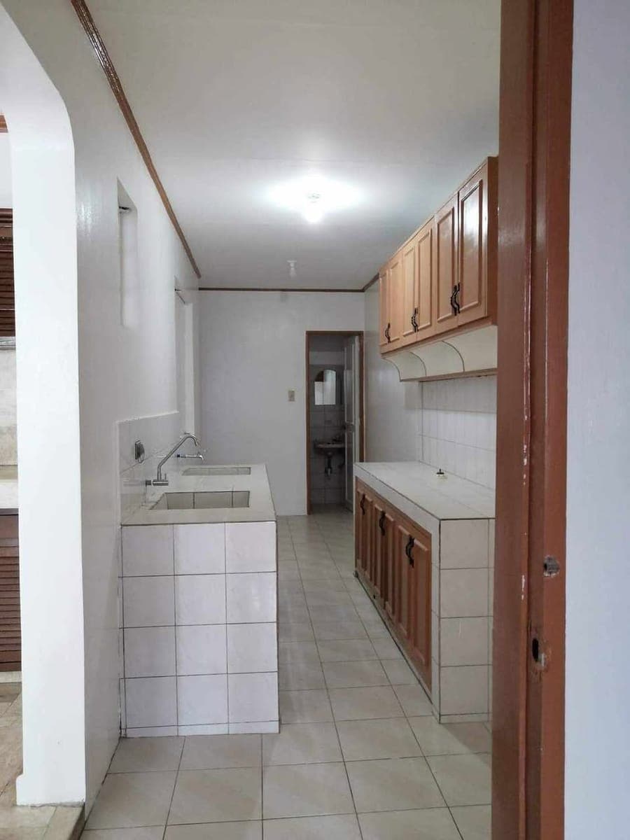house and lot for sale or rent if for sale Vista Real Executive Village Quezon City. Ever Gotesco Co... - photo 4