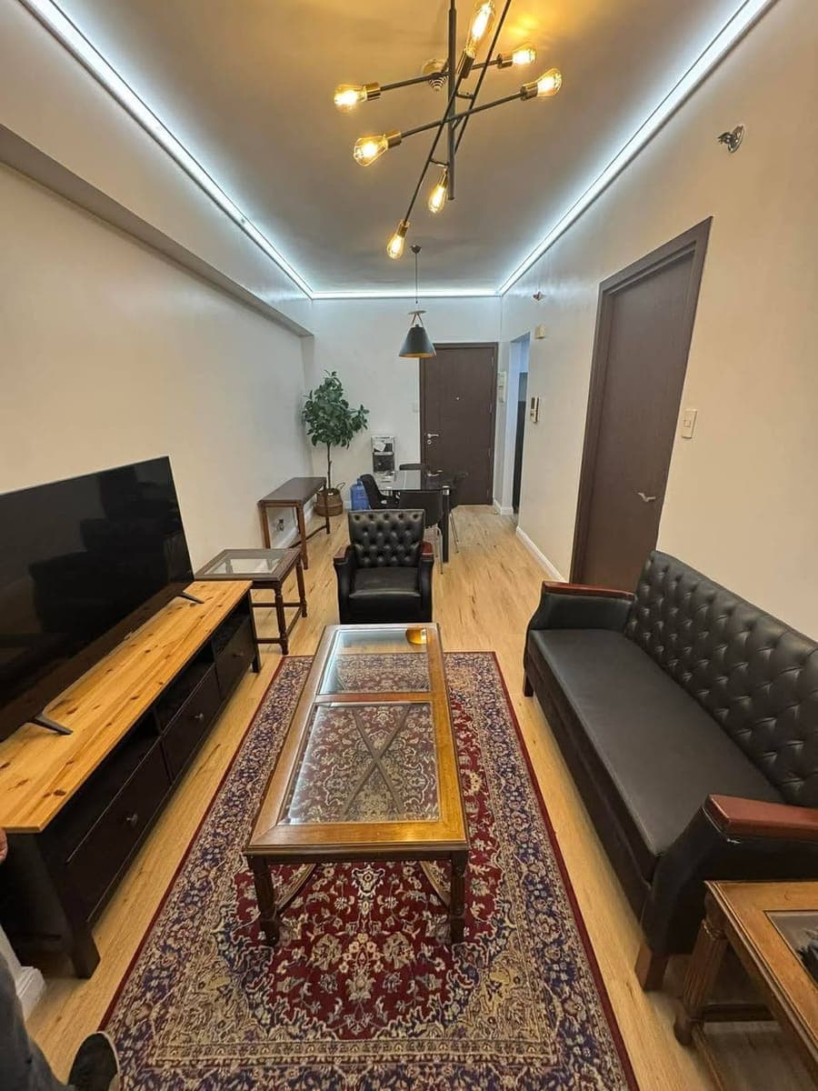 NEWLY RENOVATED 1BR WITH BALCONY – POOL VIEW! 🔥 - photo 1