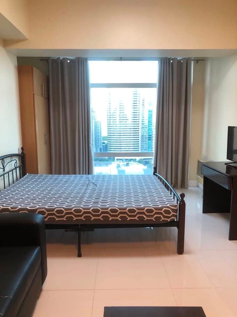 Studio Unit For Rent - photo 2