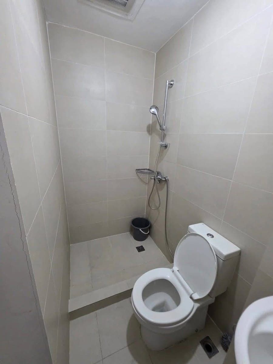 FOR RENT: ₱16,000/month. | Inclusive association dues - photo 4
