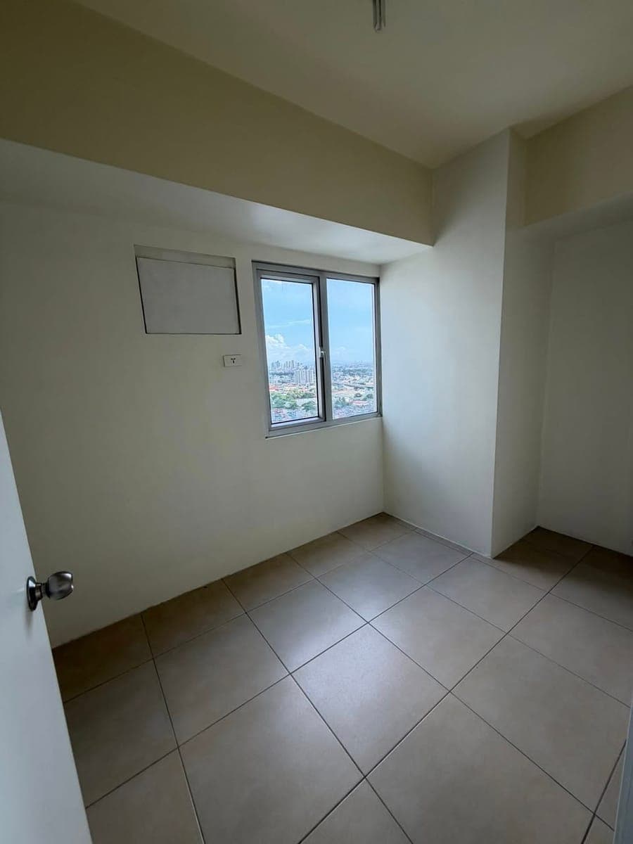 CONDO UNIT IN BALINTAWAK under AYALA LAND - photo 5