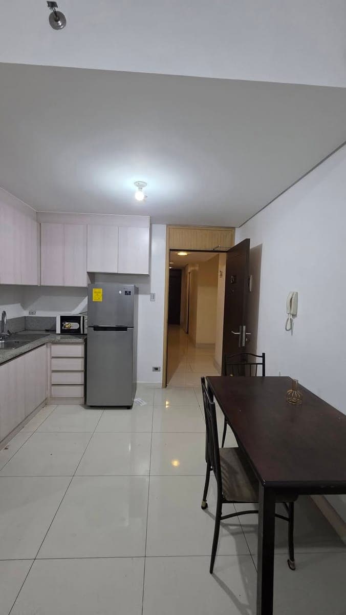 FOR RENT: Studio Unit at Signa Designer Residences - photo 1