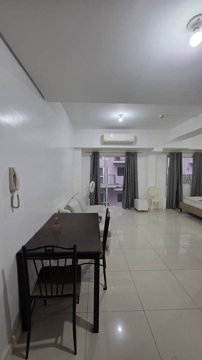 FOR RENT: Studio Unit at Signa Designer Residences - photo 3
