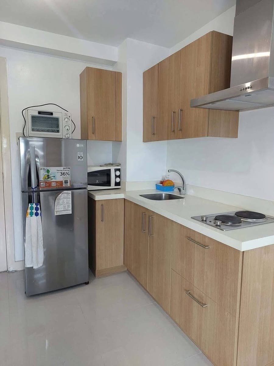 For Rent: The Residences at Commonwealth ✨ - photo 2