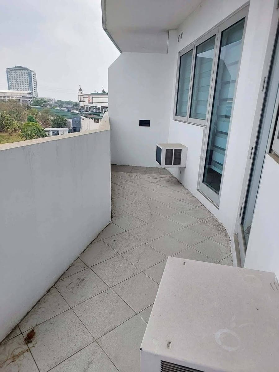 For Rent: The Residences at Commonwealth ✨ - photo 5