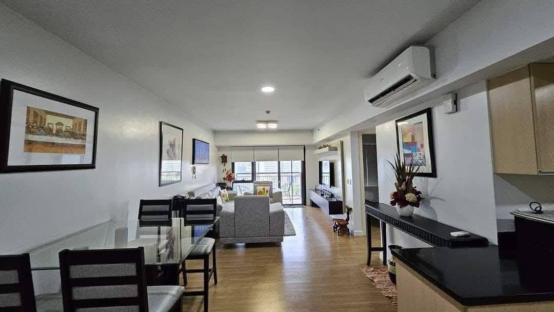FOR LEASE: - photo 1