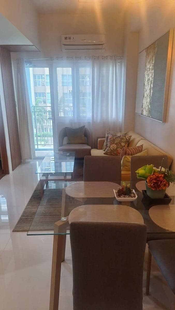 Stylish 1BR Fully Furnished Unit with Optional Parking | Park Avenue BGC - photo 1