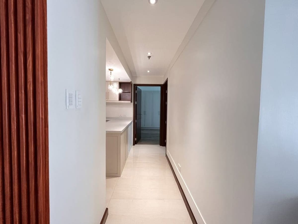 **FOR LEASE | 2BR Frabella I, Legazpi Village, Makati** - photo 5