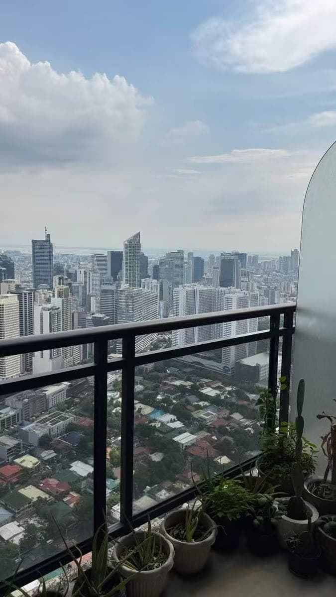 FOR RENT 1BR UNIT IN MAKATI CITY - photo 1