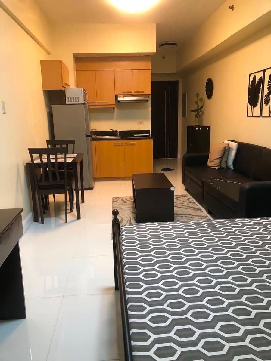 Studio Unit For Rent - photo 1