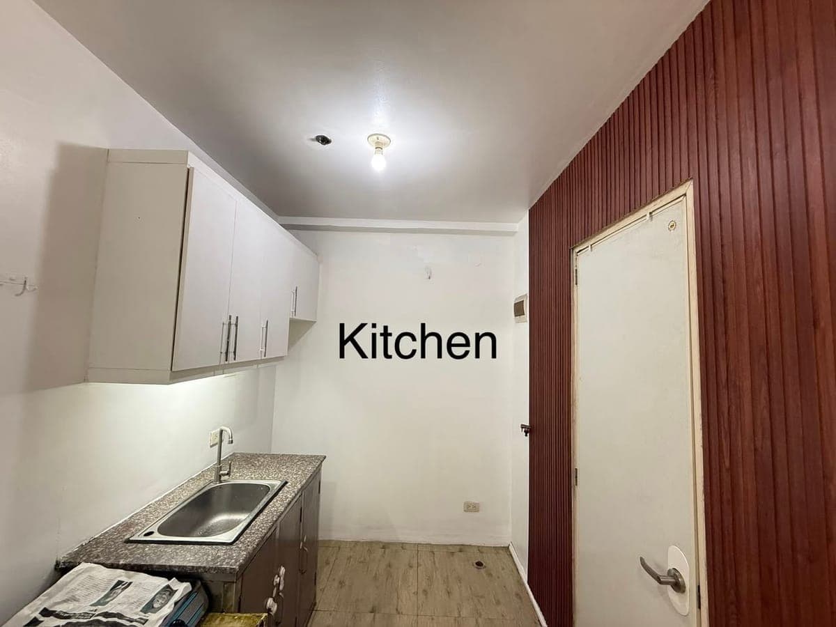 FOR RENT – 2BR Condo with Balcony 🌇 - photo 4