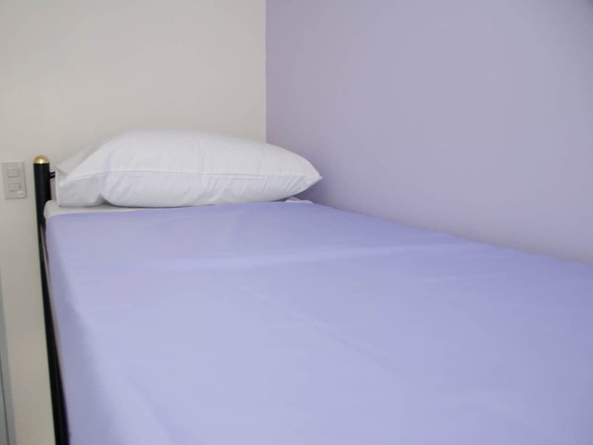 Female Ladies Bedspace Makati - photo 5
