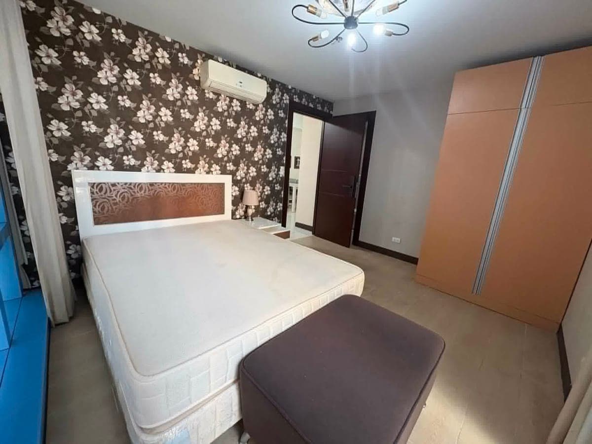 # **🏢TWO CENTRAL (For Rent!)** - photo 3