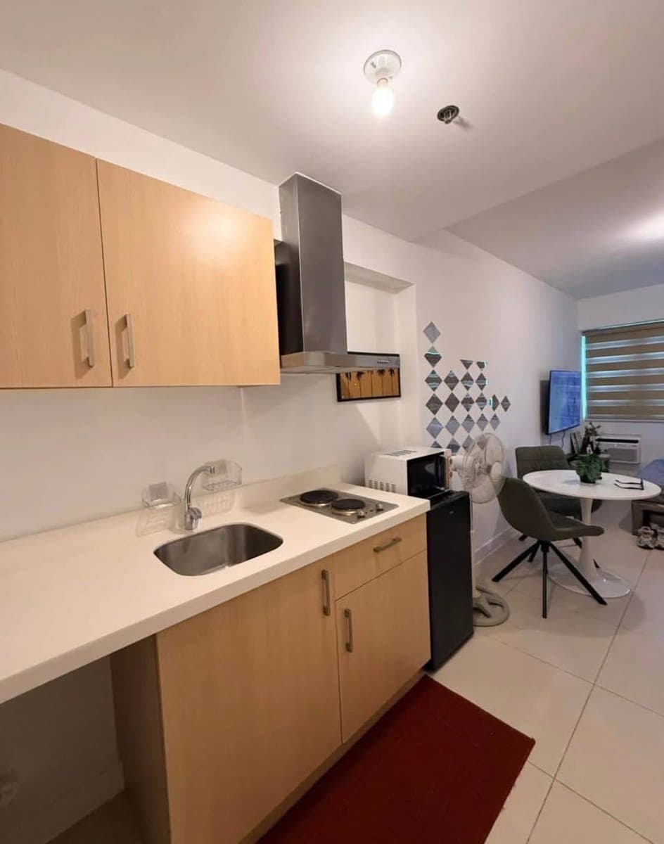 FOR RENT: Php. 15,000 monthly rent - photo 5
