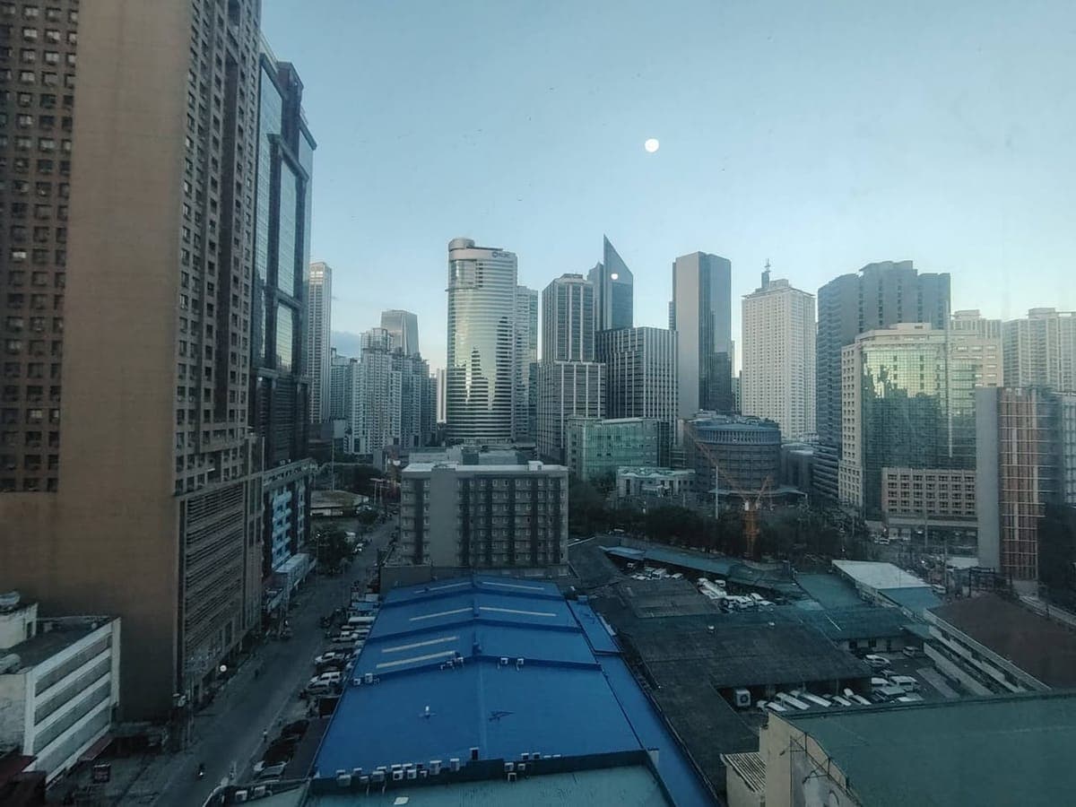 1 Bedroom Condo Unit For Rent in Oriental Garden Makati - photo 3