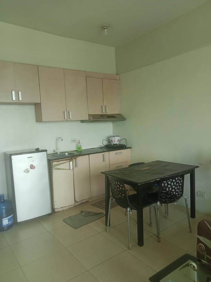 For rent, furnished studio unit at Symphony tower1 Timog-Sgt Esguerra QC near GMA7  MRT East Av - photo 1