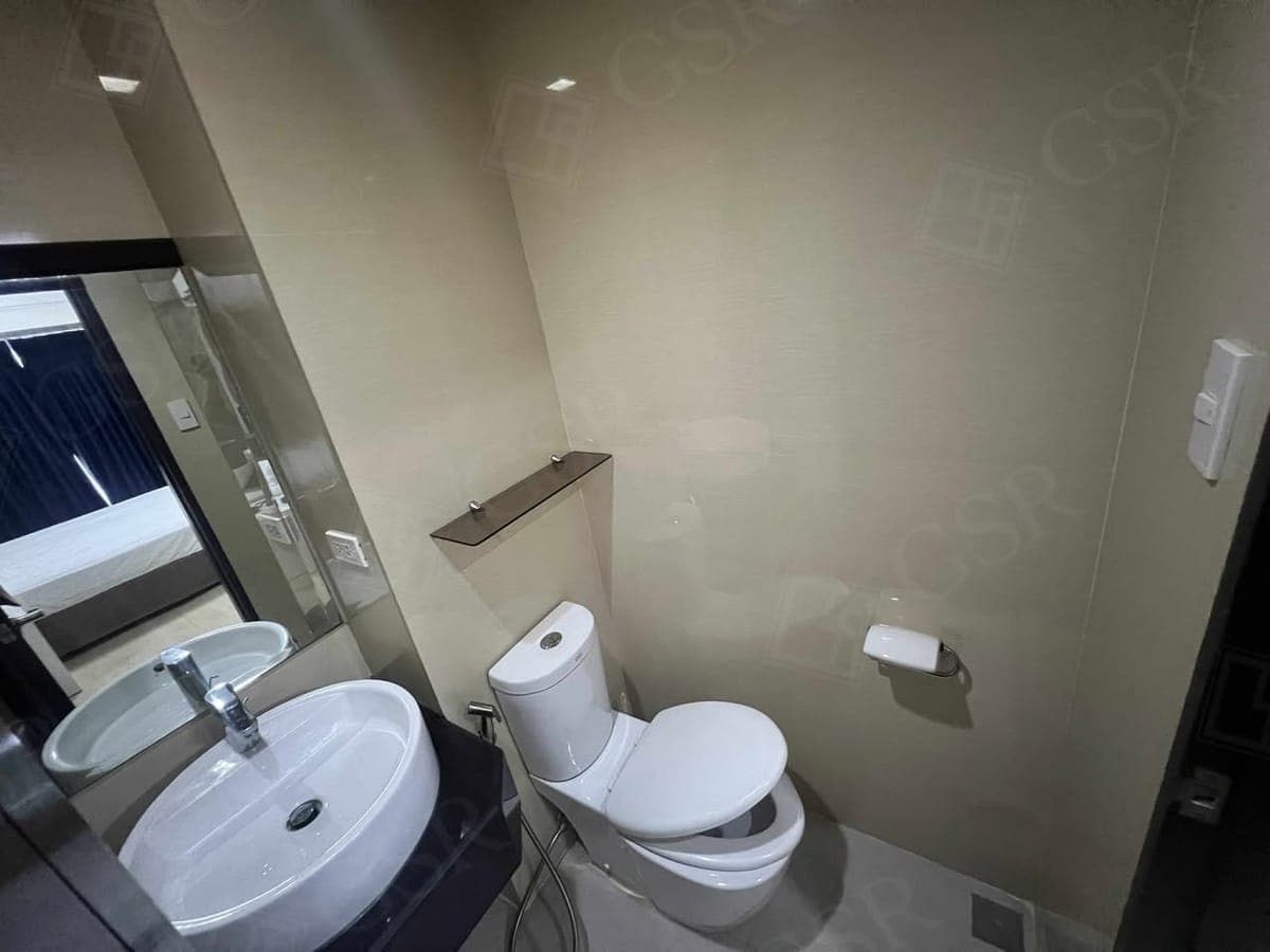 **Fully Furnished One Bedroom Unit For Lease at One Central ** - photo 3