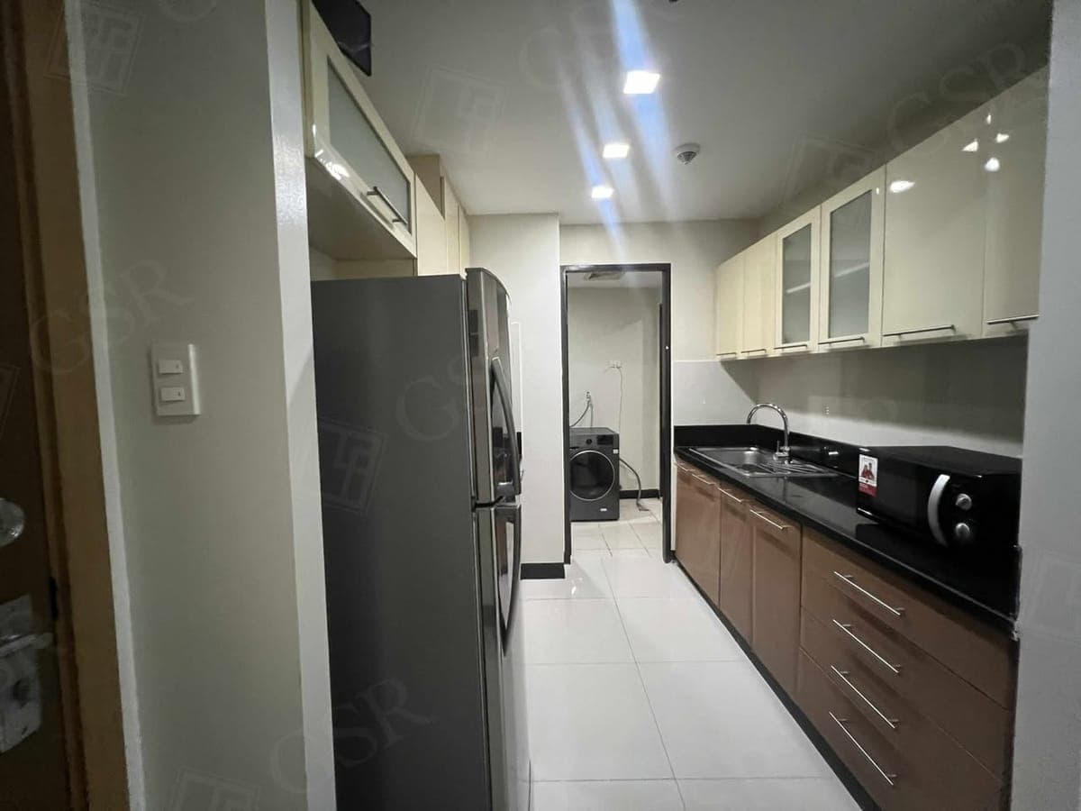 **Fully Furnished One Bedroom Unit For Lease at One Central ** - photo 5