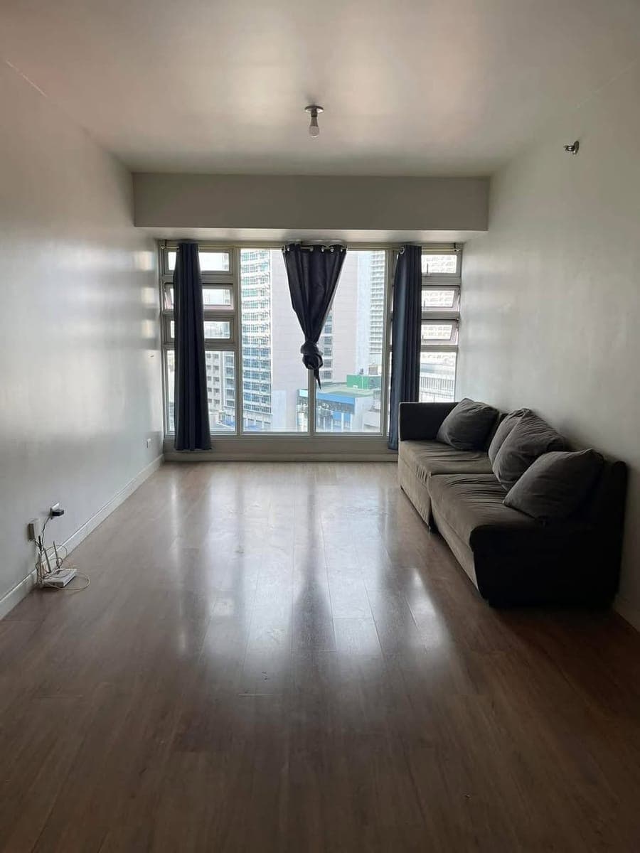 FOR RENT – Kroma Tower, Makati City 🏙 - photo 3