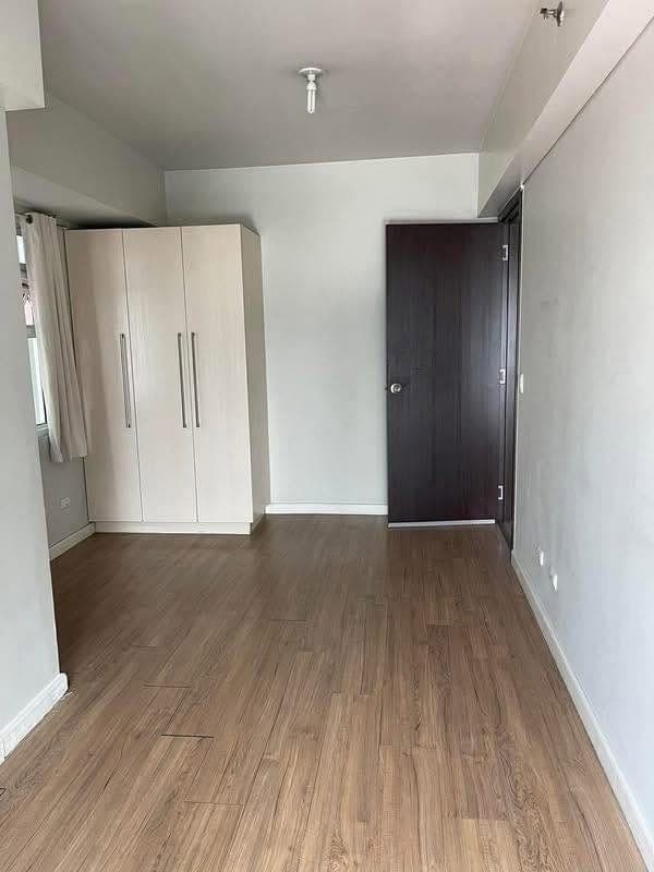 FOR RENT – Kroma Tower, Makati City 🏙 - photo 5