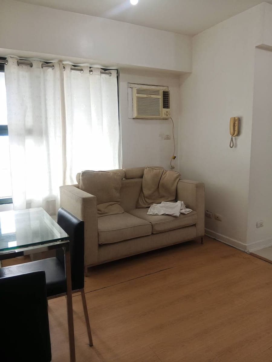 Here's an appealing rental advertisement you can post: - photo 2