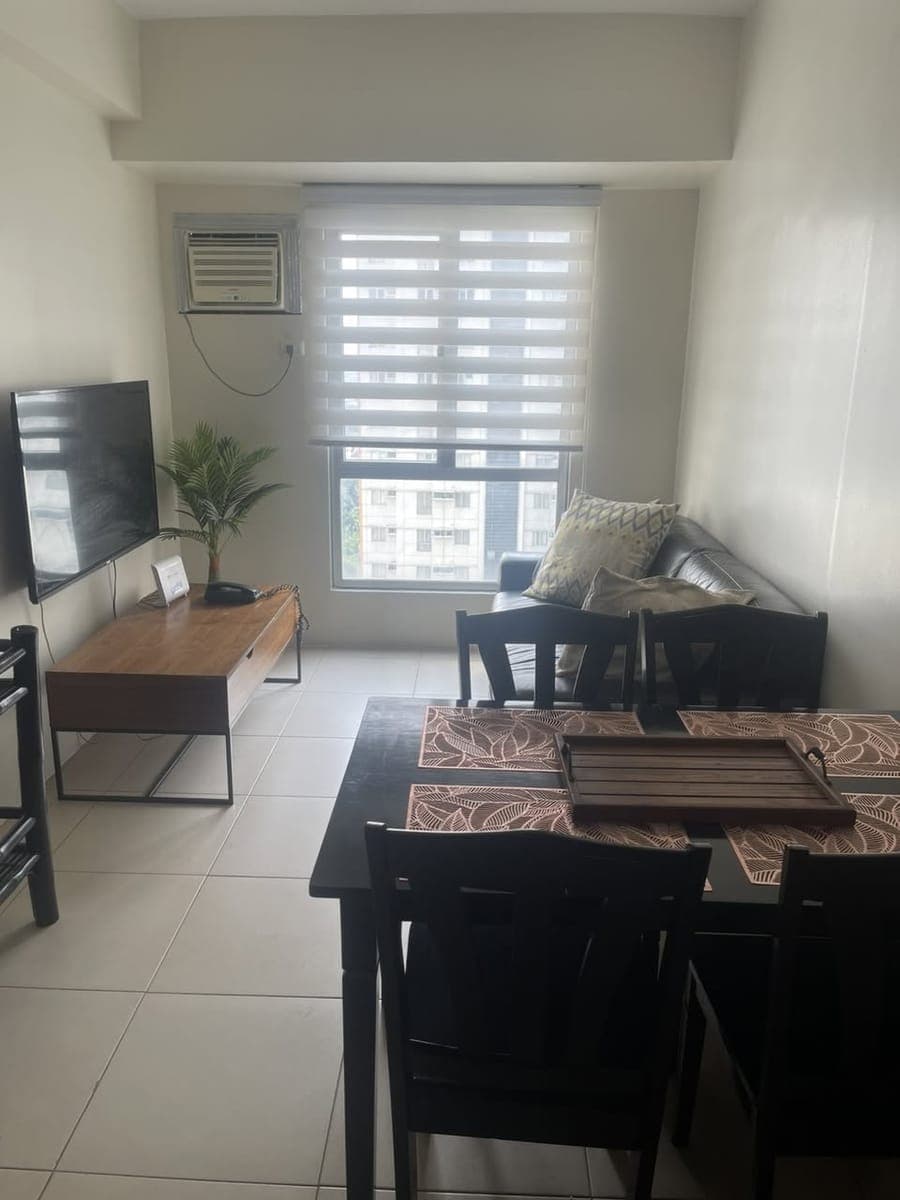 For Lease : - photo 1