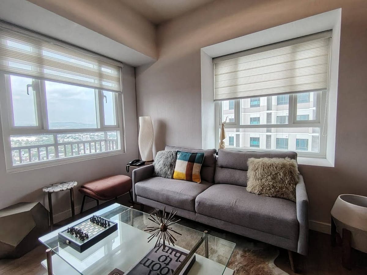 Condo for rent @Arton Rockwell Katipunan - photo 5