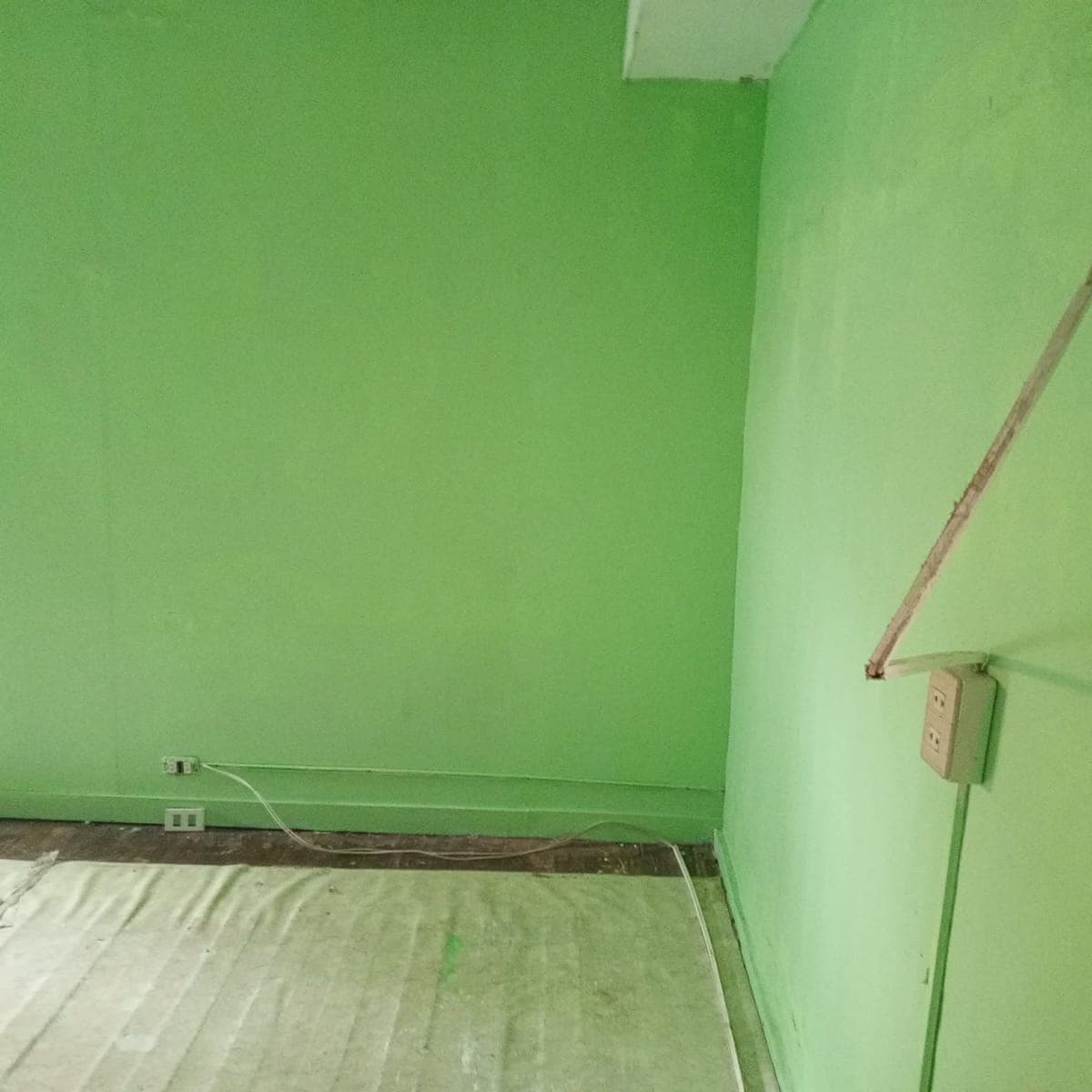 Big Room/Studio For rent. - photo 4