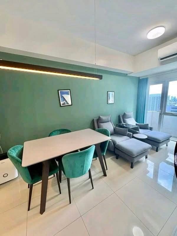32k MONTHLY‼️2-BEDROOM WITH BALCONY AT 100 WEST MAKATI - photo 2