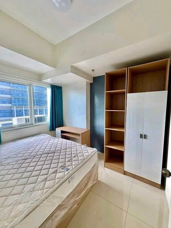 32k MONTHLY‼️2-BEDROOM WITH BALCONY AT 100 WEST MAKATI - photo 4