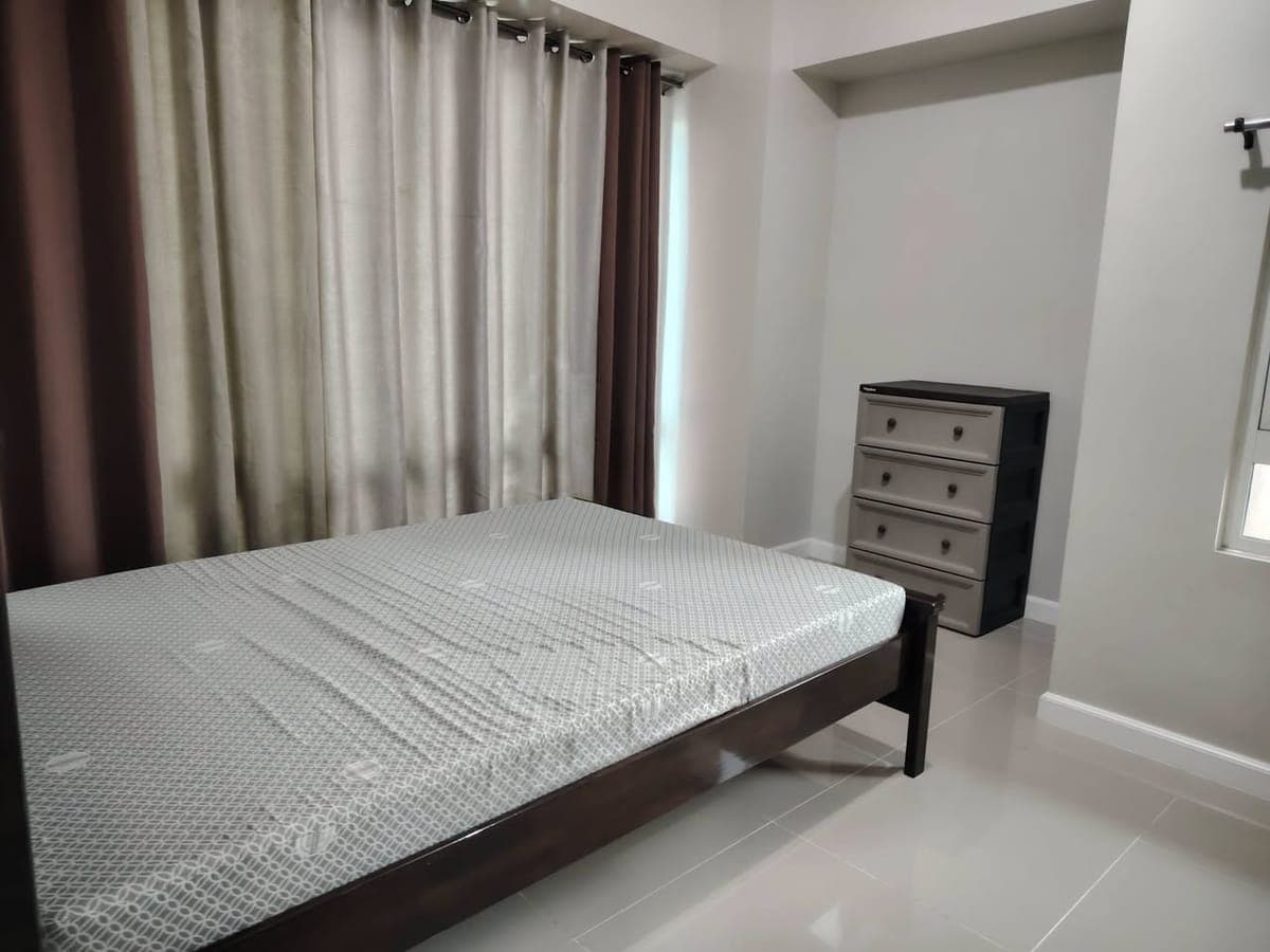 2 Bedroom Unit For Rent - photo 2