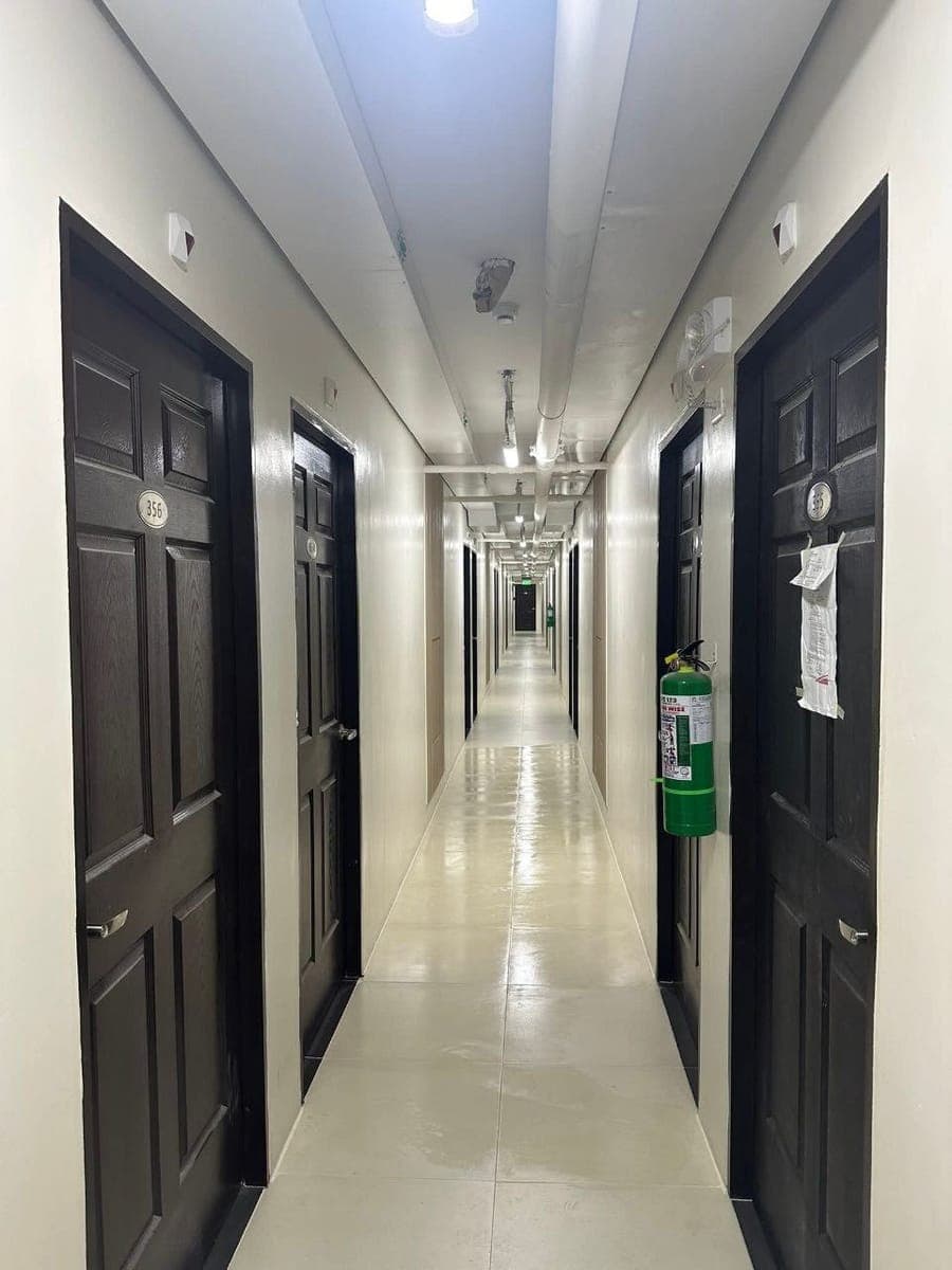 CONDO FOR RENT‼️ - photo 2