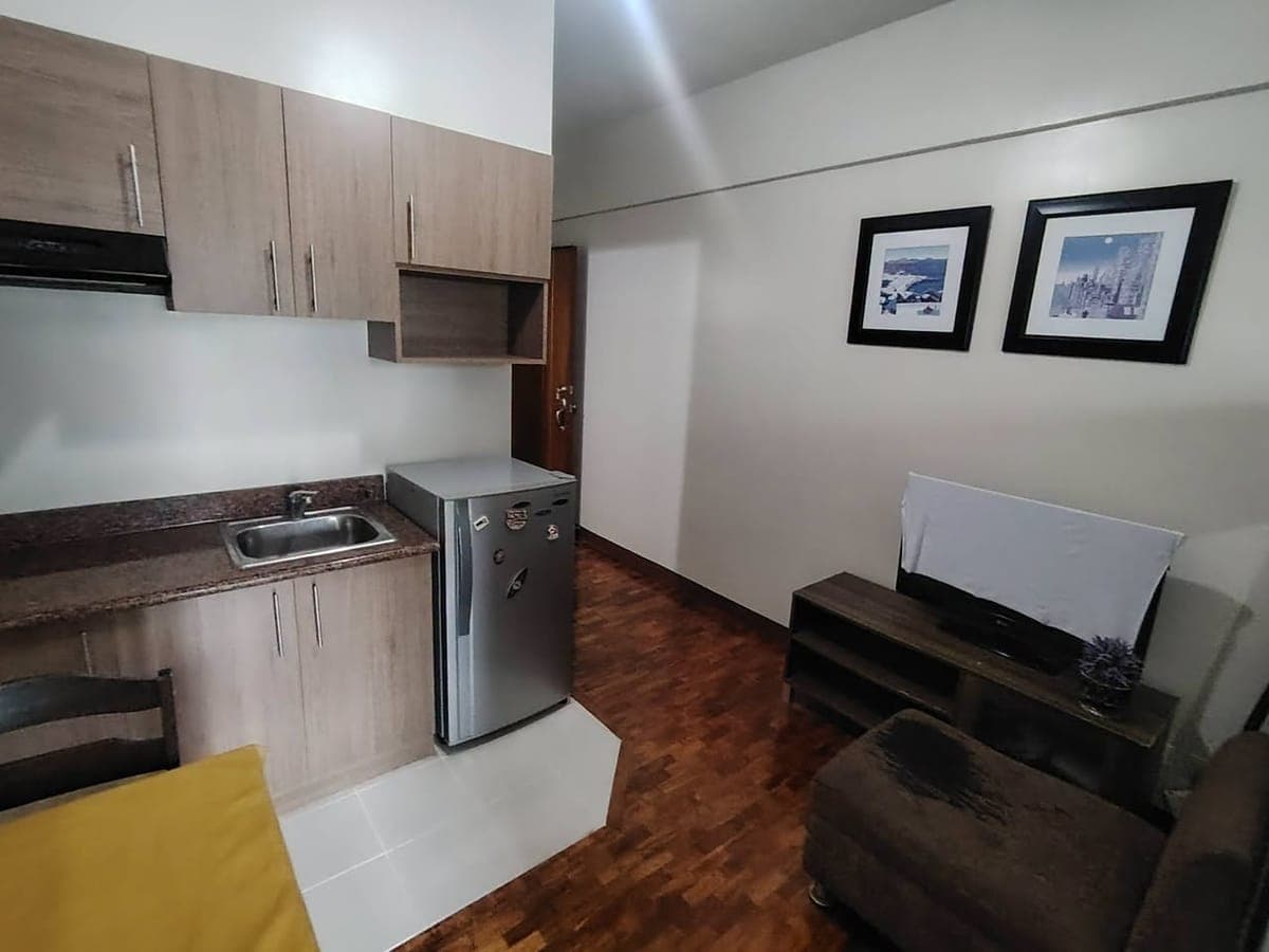 Studio Unit For Rent - photo 5