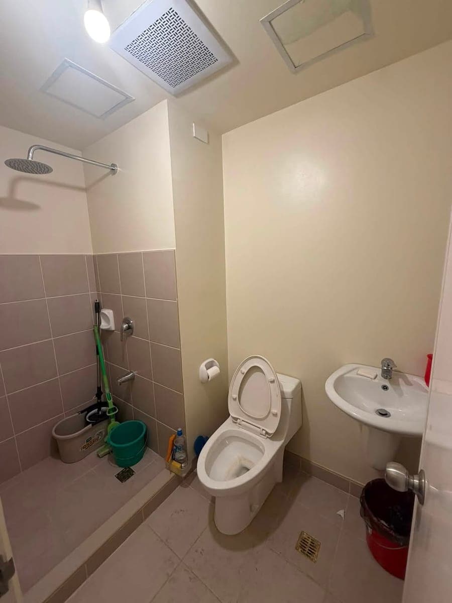 Ayala Cloverleaf Balintawak Condo Unit Available For Rent , For Lease and For Sale - Rent to Own under Ayala Land - photo 1