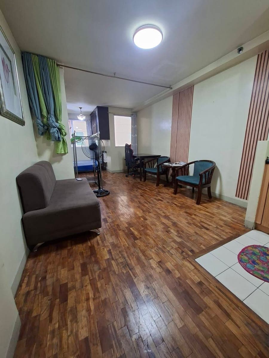 Oriental garden Makati condo 2pax 18k per month 1yr lease minimum - photo 1