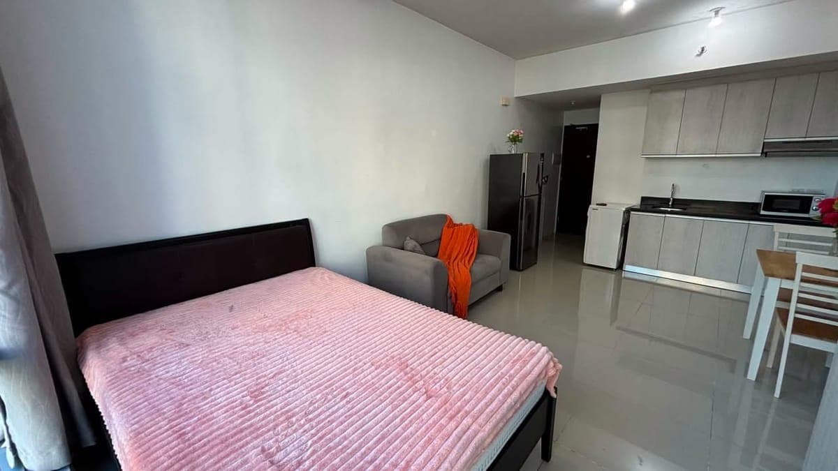 # FOR RENT - photo 3