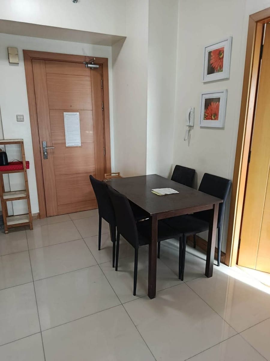 2BEDROOM UNIT FOR RENT IN TRION TOWER 1 BGC - photo 2