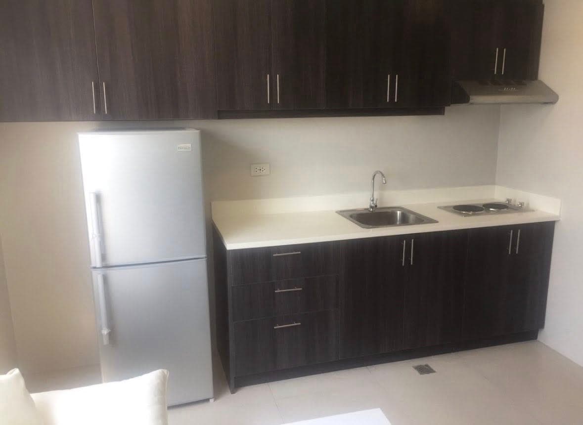 New‼️Rush FOR RENT: 2BR,42sqm loft type Gilmore Tower QC 25k slight nego - photo 1